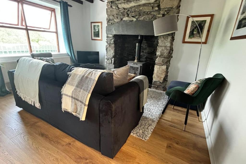 Cottage In 란베리스 외부 사진